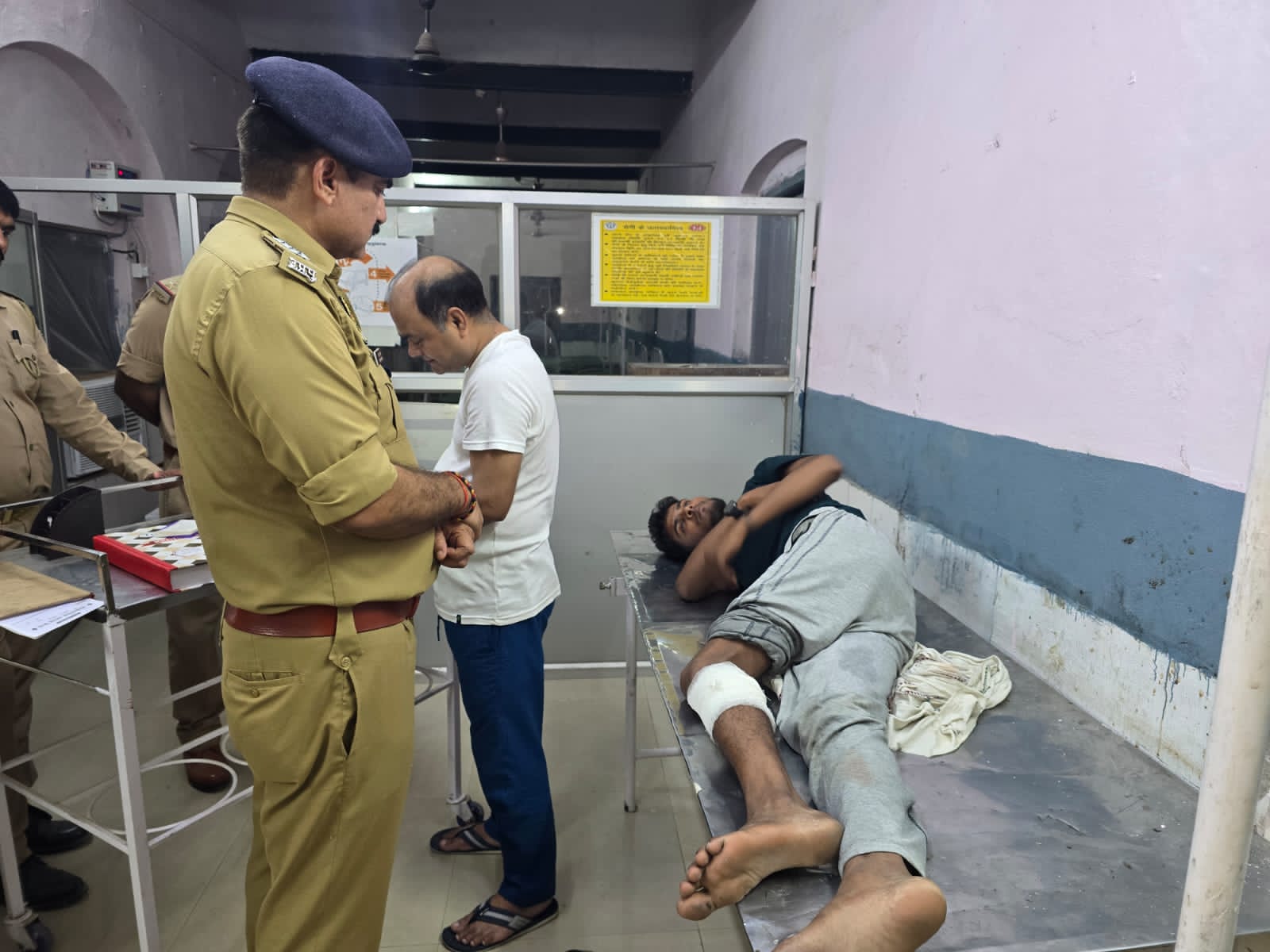 ग्राहक सेवा केंद्र संचालक से लूट करने वाले सभी 6 बदमाश मुठभेड़ में गिरफ्तार